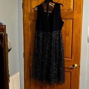 Royal blue dress size 3XL very flattering!